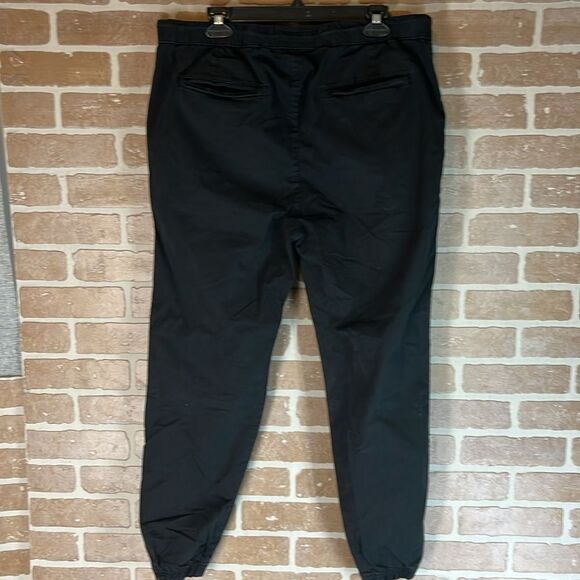 American Eagle Flex Jogger in Black, size Large - Picture 5 of 11